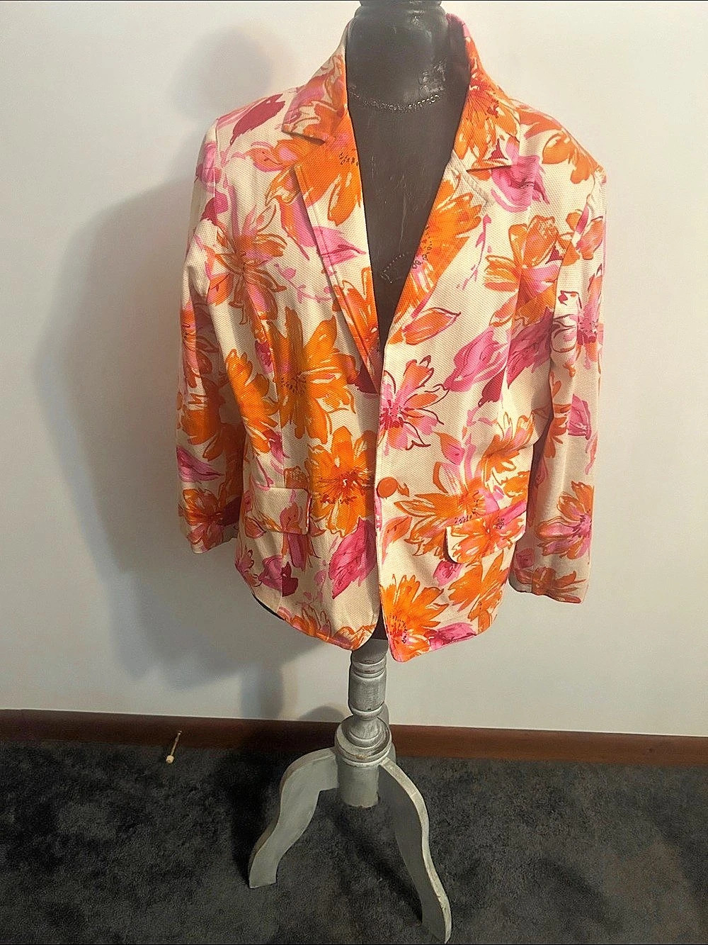 Susan Graver Floral Blazer in Pink & Orange Size 20W Like New